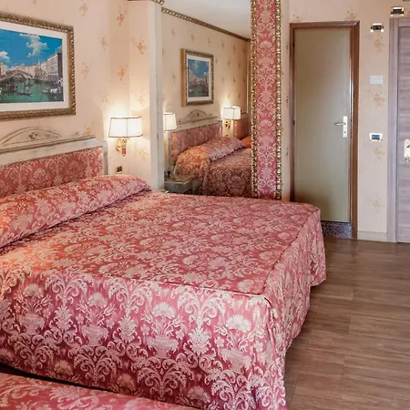Отель Venezia Местре