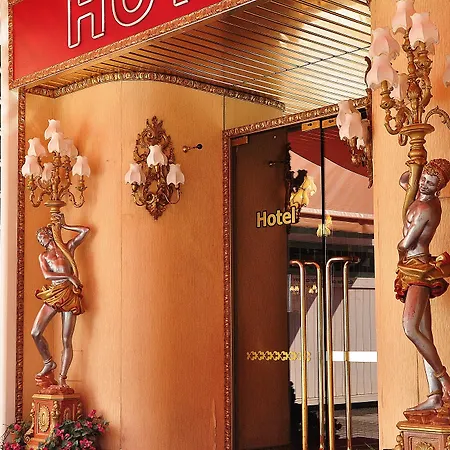 베네치아 호텔 3*