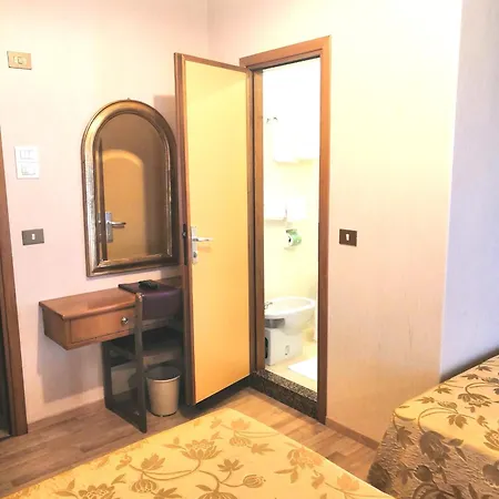 Venezia 3* Местре