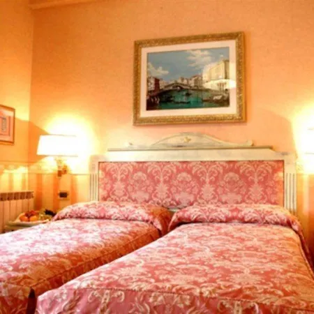 Venezia Отель